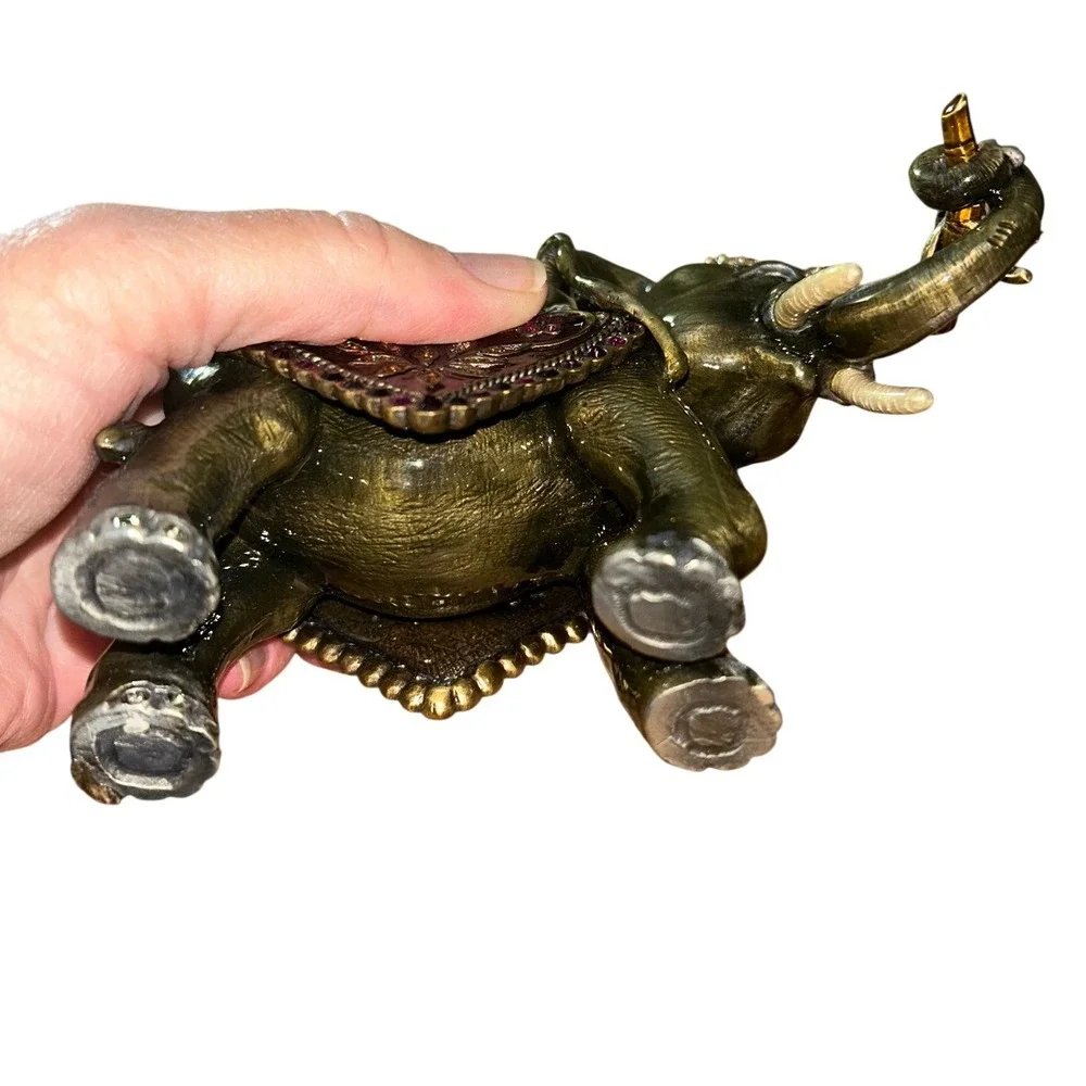 Jay Strongwater Jeweled Elephant Desk Clock Swarovski Crystal Enamel Figurine